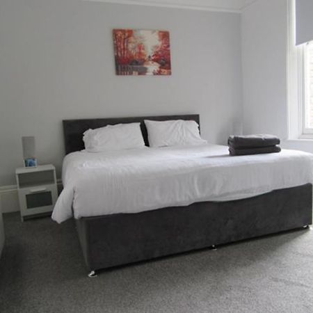 Апартаменти No 32 - Large 2 Bed Near Sefton Park And Lark Lane Ліверпуль Екстер'єр фото